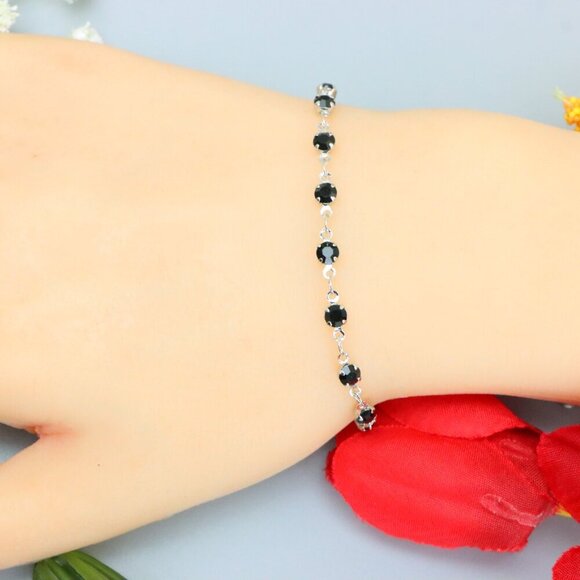 "Elegant & Trendy Bracelet, A Perfect Gift for Women, Thoughtful, EVCH1668 - Picture 7 of 10